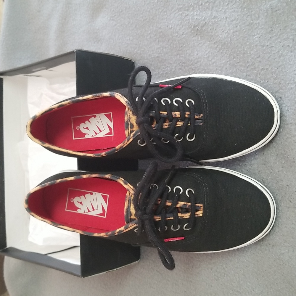 Van's shoes..Black canvas..Size 7 for women..and 5.5 for men.